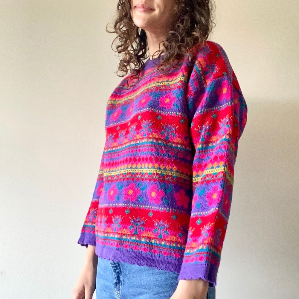 VTG Polar Floral Pattern Knitted Crewneck Sweater